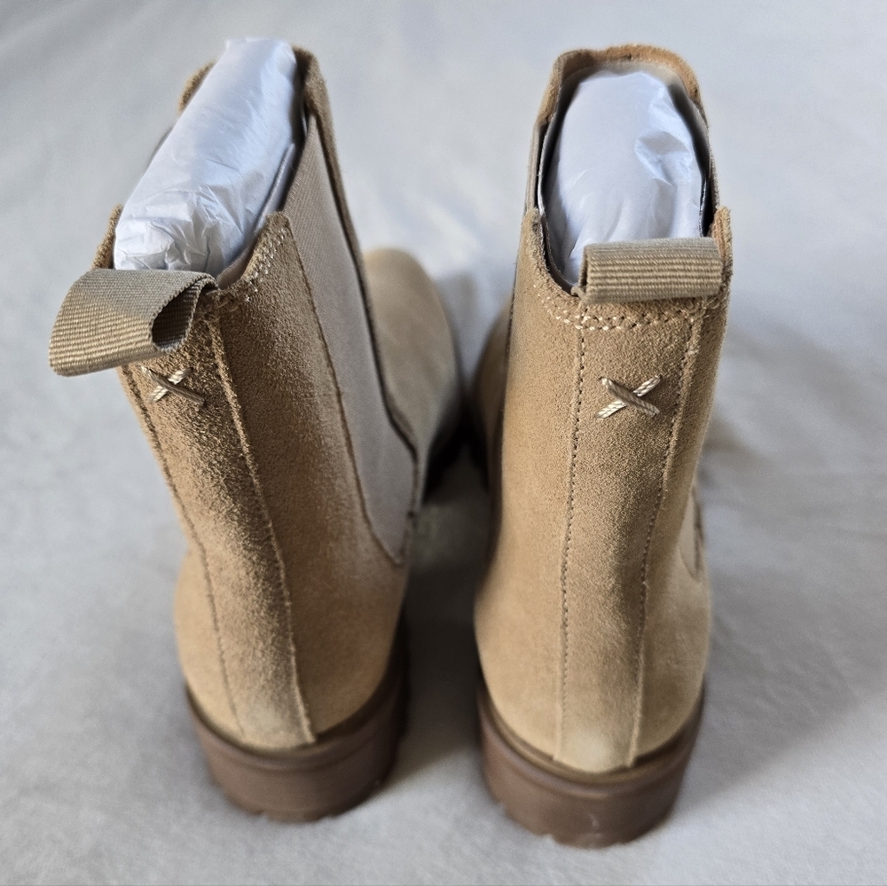 Quince▪️Italian Leather Suede Chelsea Boots in Desert - Picture 7 of 16